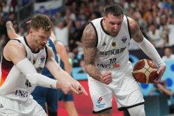 Euro de basket: invitée surprise des demi-finales, la Finlande défiera l'Allemagne