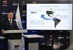 Crise avec les Etats-Unis: le Venezuela lance des exercices militaires sur une île des Caraïbes 
