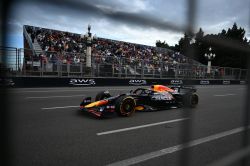 F1: Max Verstappen décroche la pole position au bout du chaos en Azerbaïdjan
