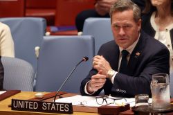 Avions russes: les Etats-Unis promettent de «défendre chaque centimètre du territoire de l'OTAN»