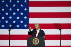 Trump dit que le Hamas a «trois ou quatre jours» pour répondre à son plan pour Gaza