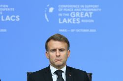 Macron rejoint Hollande au palmarès de l'impopularité record