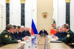 Poutine dit envisager de reprendre les essais nucléaires russes après les propos de Trump