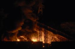 Les Etats-Unis mènent des frappes militaires contre le Venezuela