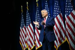 Trump signe le retrait des États-Unis de 66 instances internationales