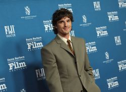 Cinéma: tout ce qu’il faut savoir sur  «Hurlevent», adaptation libre du roman d’Emily Brontë