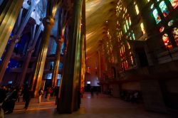 Quand le rêve de Gaudí touche le ciel: la Sagrada Familia sur le point d’atteindre 172,5 m