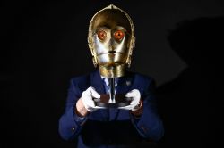 Des trésors des «Dents de la mer» et de «Star Wars» aux enchères