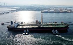 Le pétrole termine en hausse, les marchés redoutent un enlisement au Moyen-Orient