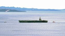 Le porte-avions américain USS Gerald Ford en Croatie pour des opérations de maintenance