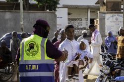 Endiguer l'épidémie d'Ebola, une tâche difficile freinée par la désinformation