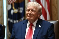 Trump «pas satisfait» des propositions iraniennes et menace de «pulvériser» Oman