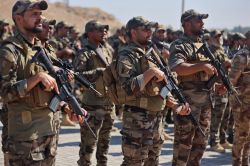 En Irak, deux groupes cèdent à la pression américaine pour remettre leurs armes