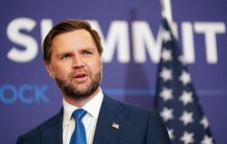 JD Vance évoque une «rencontre historique» avec l’Iran et un nouveau départ