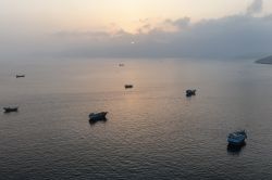 L'armée américaine affirme que des navires circulent dans le détroit d'Ormuz
