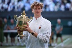 Wimbledon: Sinner reconduit son titre et réaffirme son emprise sur le circuit