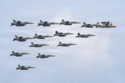 Iran-États-Unis: de nouvelles frappes dans la nuit, Téhéran promet de garder Ormuz fermé