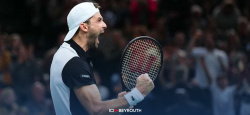 Dimitrov en finale du Masters 1000 de Paris en battant Tsitsipas