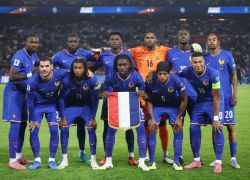 Mondial-2026: la France souffre mais s'en sort face à l'Islande