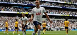 Kane délivre Tottenham et s'offre un record de buts