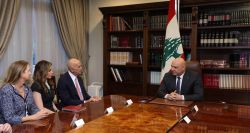Barrack s'entretient avec les dirigeants libanais au sujet du Hezbollah et du mandat de la Finul