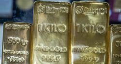 EAU: la demande d’or reste forte malgré des prix records