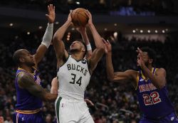 Milwaukee concasse Golden State, on n'arrête plus Memphis