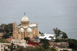 Léon XIV est arrivé en Algérie pour une visite historique, la première d'un pape dans le pays 