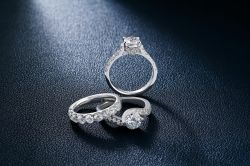 Diamants créés ou extraits: le duel des éclats