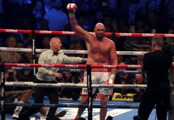 Boxe: un dernier uppercut et Fury s'en va par la grande porte