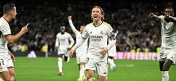 Espagne: le Real Madrid remercie Modric et reprend sa marche vers le titre