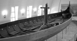 À Oslo, le dernier voyage de bateaux vikings  