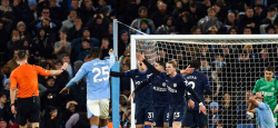 Angleterre: City cale, Liverpool et Arsenal foncent