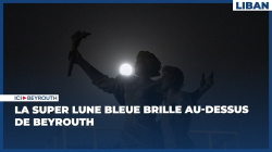 La super lune bleue brille au-dessus de Beyrouth