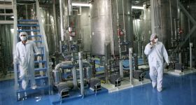 Frappes ciblées sur les sites nucléaires iraniens: Natanz, Khondab, Arak à l'heure zéro