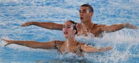 "Enfin!": à Rome, les hommes plongent dans le grand bain de la natation artistique