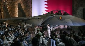 Face aux menaces de l'Iran, les États-Unis retirent du personnel du Qatar