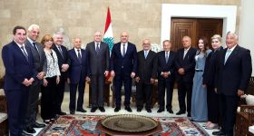 Joseph Aoun appelle au retrait israélien et affirme que «seul l’État» protège les Libanais