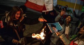 Iran : des milliers de victimes et une population isolée du monde