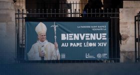Paris se prépare à accueillir le pape