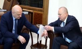 Désarmement des camps palestiniens: Aoun et Dimachkieh font le point