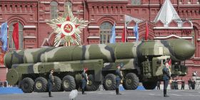 La Russie a tiré un missile "expérimental de moyenne portée" sur l'Ukraine selon Washington