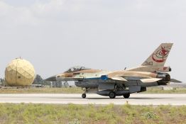 Israël: une base militaire aérienne a été touchée durant les attaques iraniennes