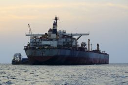 Un navire ciblé en mer Rouge, au moins deux morts