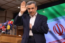  Ahmadinejad, l'ennemi devenu allié?