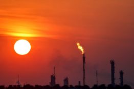 Moyen-Orient: des compagnies pétrolières en Irak «évacuent» une partie du personnel
