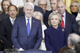 Bill et Hillary Clinton assignés à comparaître au Congrès dans l'affaire Epstein