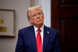 Trump menace la Russie de sanctions si elle ne trouve pas d'accord "maintenant" avec l'Ukraine