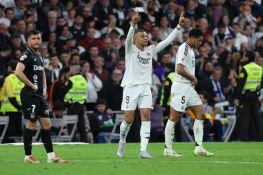 Espagne: un doublé de Mbappé permet au Real de recoller au Barça