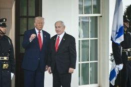Trump assure que les États-Unis sont en discussion \